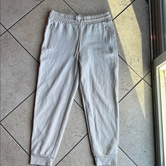 Old Navy Active High Rise Joggers size M - Picture 3 of 7